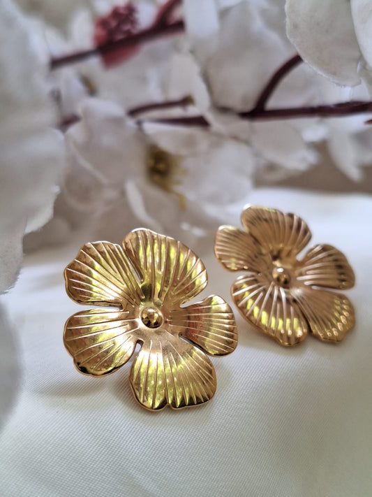 Wild Gold Flower Studs