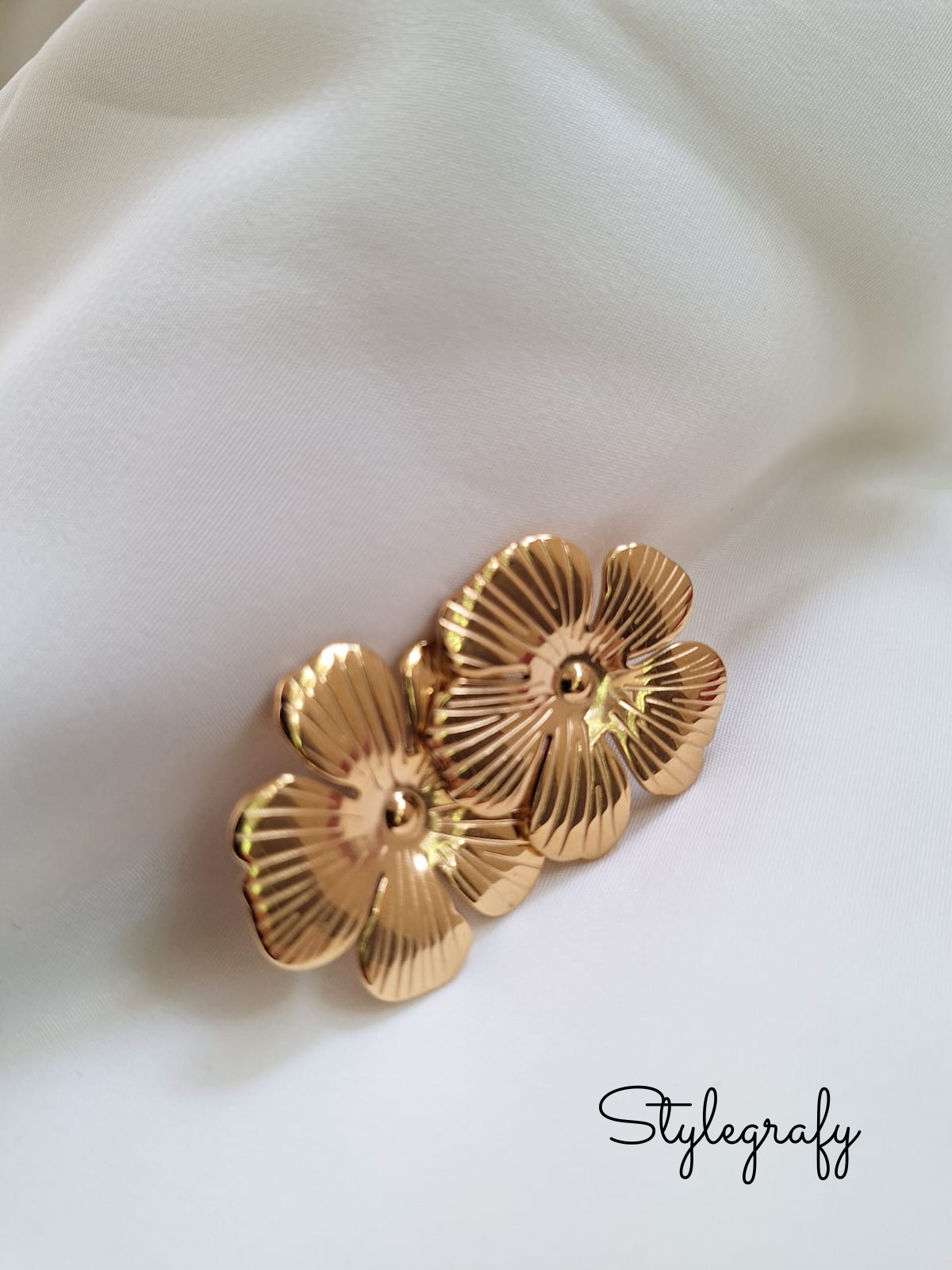 Wild Gold Flower Studs