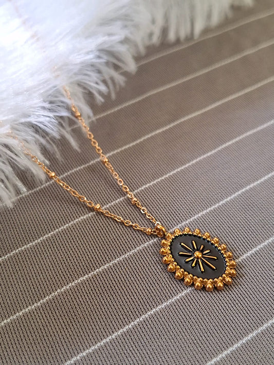 Vintage Look Necklace